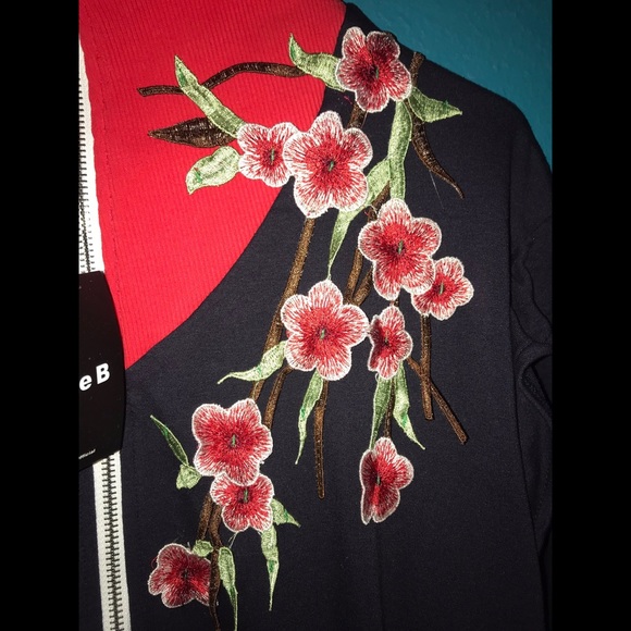 Floral Cherry Blossom Embroidered Bomber Jacket M - Picture 5 of 7